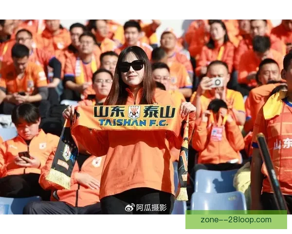 泽卡重伤后涅槃归来赛季末段复出首秀点燃泰山球迷希望与激情